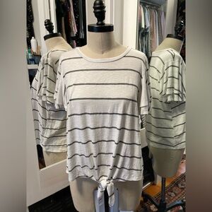 Green Envelope Striped White & Black Flutter Sleeve Top w/Tie Front, Size Large